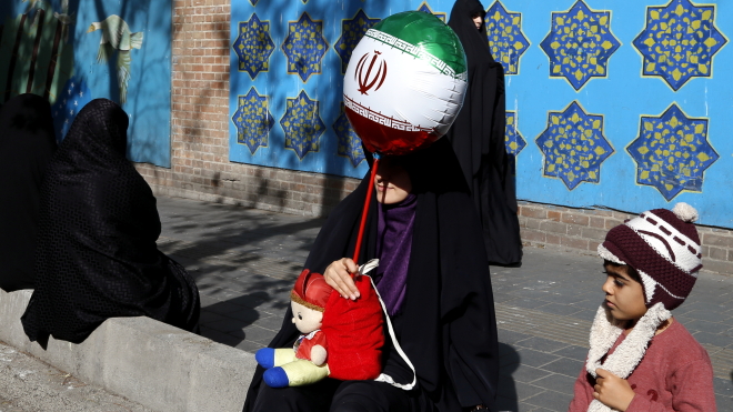 В Иране государственные клиники не будут стерилизовать мужчин. Таким образом хотят повысить рождаемость