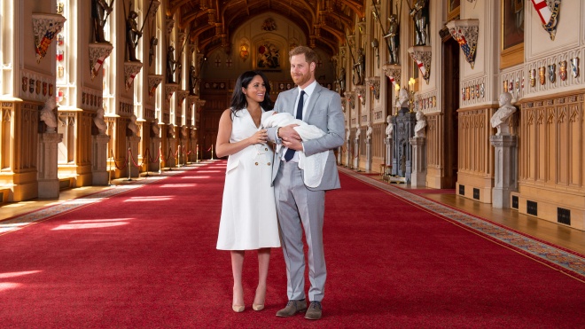 Принц Гарри и Меган Маркл впервые показали новорожденного сына