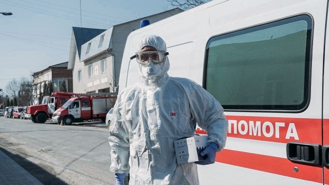 В Украине за сутки выявили еще 2 817 больных коронавирусом, более 100 человек умерли