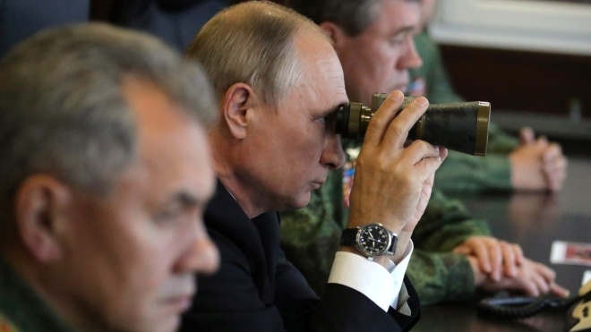 «Все в руках слідства». У Кремлі відповіли, чи відпустять українських моряків заради зустрічі Путіна та Трампа