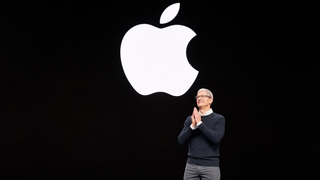 Apple кардинально меняет стратегию, потому что iPhone плохо продаются. Теперь ей придется конкурировать с Netflix, Google и банками