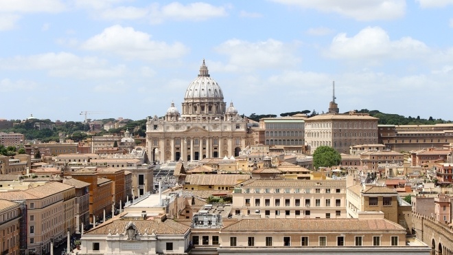 Ватикан позбавив сану 88-річного кардинала після звинувачень у педофілії