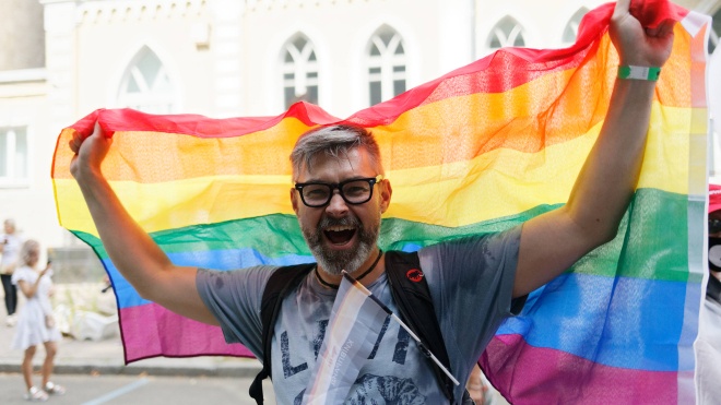 Парламент Швейцарии легализовал однополые браки