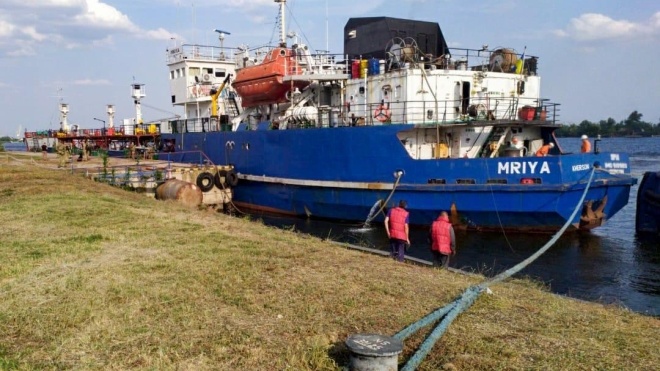 Арестованное российское судно «Мрия» доставили в Херсон для хранения