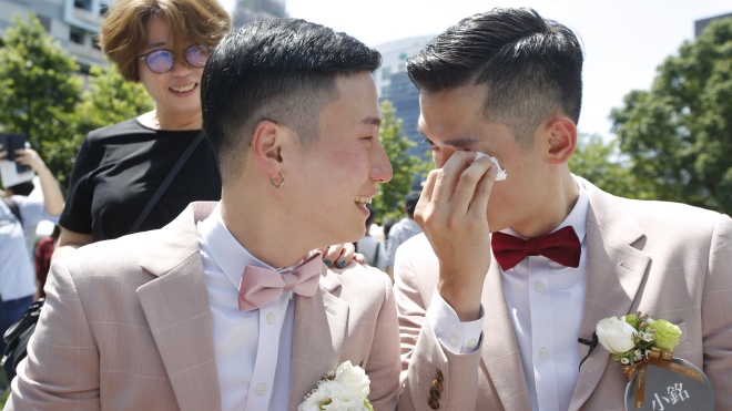 На Тайвані зареєстрували перші одностатеві шлюби в Азії