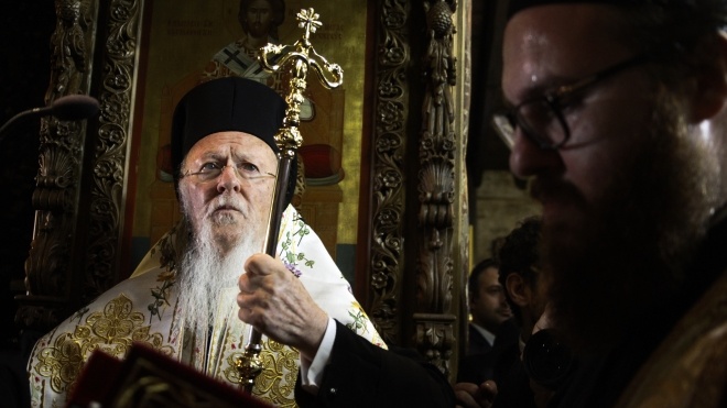Вселенський патріарх підписав Томос про автокефалію Православної церкви України
