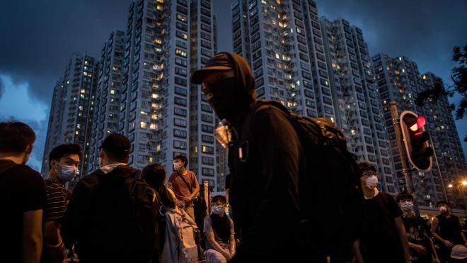 Reuters: Китай собирается покончить с протестным движением в Гонконге, ослабленным карантином