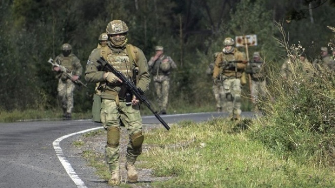 В Донецкой области снайпер боевиков ранил украинского военного
