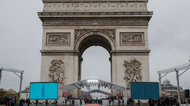 В Париже начинаются торжества в честь 100-летия окончания Первой мировой войны. Полиция перекрыла центр и метро