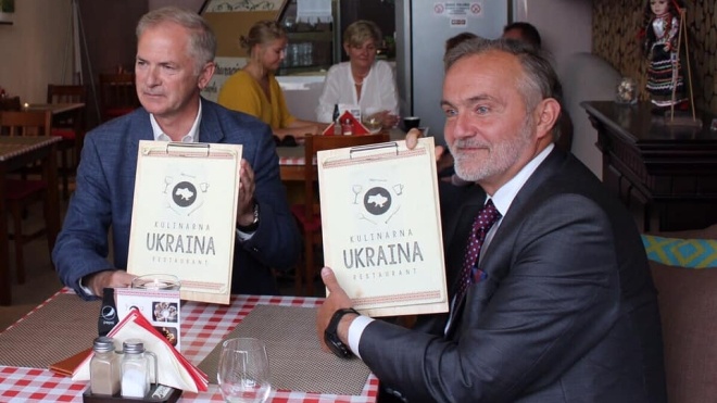 «Никаких украинцев или им подобных». В Польше ресторан оказался в центре скандала из-за объявления
