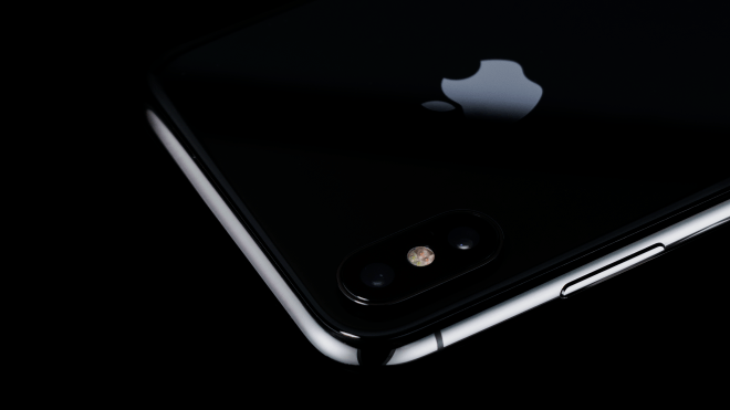 Apple знайшла дефекти в iPhone X і ноутбуках MacBook Pro 13. Компанія пропонує безкоштовно полагодити гаджети