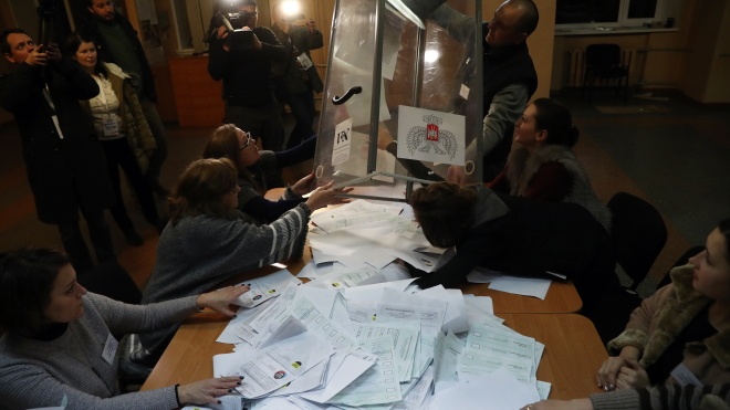 «Радио Свобода»: Послы ЕС одобрили санкции против ответственных за проведение «выборов» на Донбассе