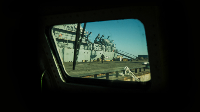 Бойовий катер «Кременчук» заважає росіянам блокувати українські порти. Ми подивились, як він готується до виходу в рейд і поговорили з капітаном