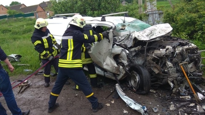 Бригада «Укренерго» розбилась у ДТП на Тернопільщині. Загинули четверо працівників