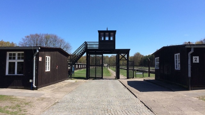 У Німеччині відмовилися судити ексохоронця концтабору Штуттгоф. Але зобовʼязали відшкодувати судові витрати