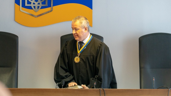 Приговорившего Януковича судью отстранили на шесть месяцев и направили на переквалификацию
