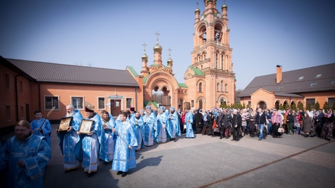 После карантина в Киеве открывается Голосеевский монастырь УПЦ МП. Паломников просят слушаться врачей