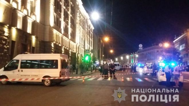 Стрілянина під мерією Харкова: нападник розстріляв авто з дитиною. Поліція розглядає кілька версій