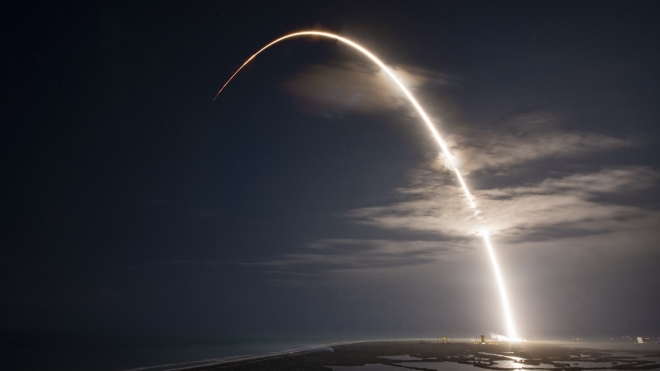 SpaceX запустила ракету-носій Falcon 9 із супутниками