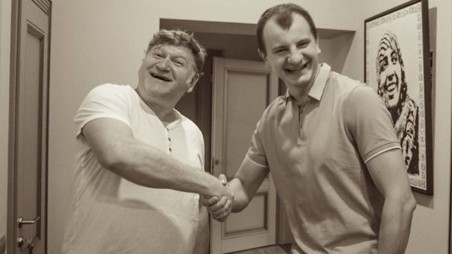 Росія встановила санкції проти українського галериста Євгена Карася. Його сплутали з лідером «С14»