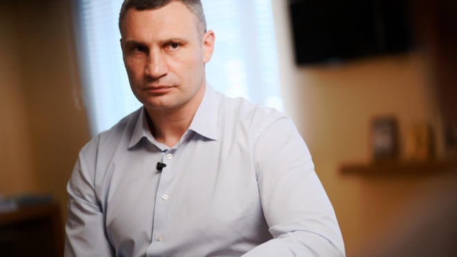 Иск Кличко против Богдана: суд привлек активистов, которые требовали разделить полномочия мэра и главы КГГА