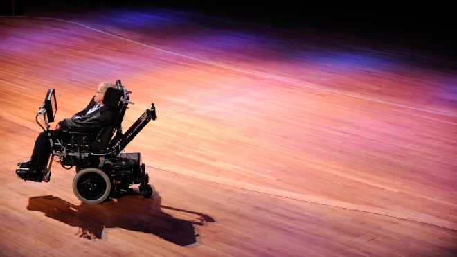 Инвалидное кресло ученого Стивена Хокинга выставили на аукцион 