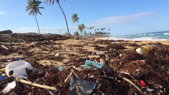 На Бали запретили одноразовый пластик. Активисты боролись за «будущее без пластика» на острове