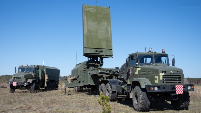 Военные завершили испытания контрбатарейного радара 1Л220УК. Он определяет местоположение артиллерии