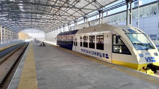 В Киеве запустили железнодорожный экспресс в «Борисполь». В аэропорт можно доехать за 35 минут