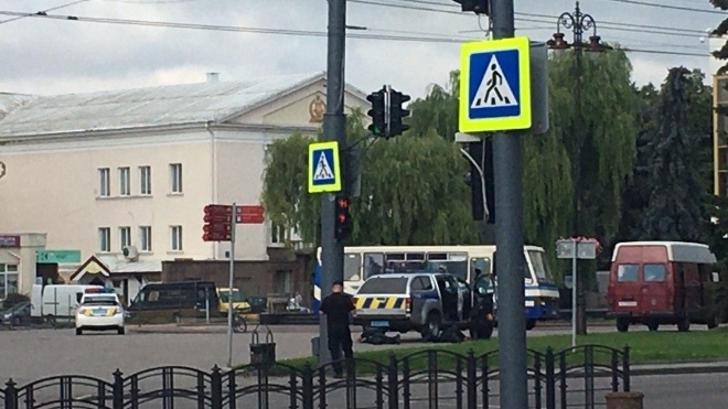 «Хотели психологически подавить». В МВД объяснили, почему штурм автобуса в Луцке начался после задержания террориста