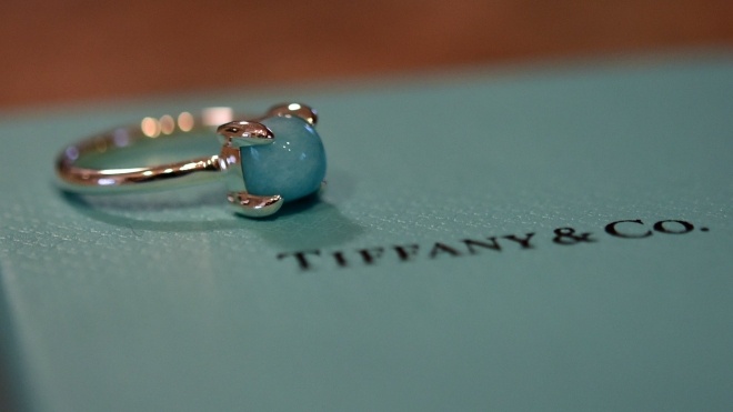 Акционеры Tiffany согласились продать компанию французам из LVMH