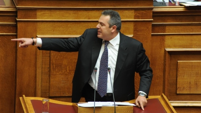 Міністр оборони Греції пішов у відставку через угоду про перейменування Македонії