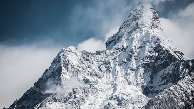 Непал ужесточил правила выдачи разрешений на покорение Эвереста