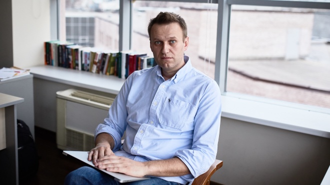 «Шарите»: Состояние Навального улучшилось, его вывели из комы