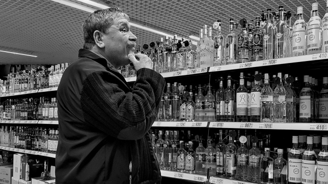 Беларусь в следующем году планирует разрешить торговлю спиртным и сигаретами через интернет