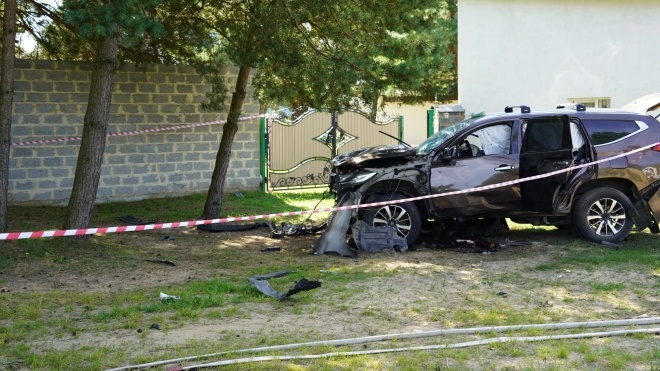 На Львовщине взорвался автомобиль на базе отдыха. Погиб человек, полиция считает это убийством