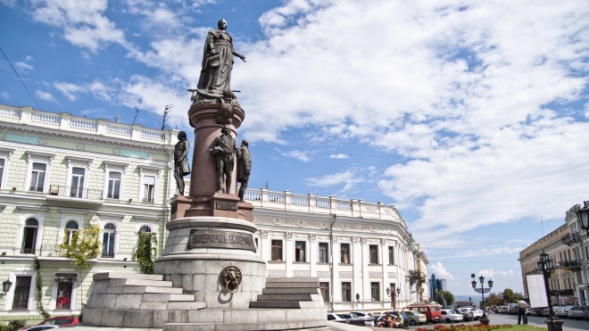Верховный суд решил оставить в Одессе памятник императрице Екатерине II. Споры о нем продолжались более десяти лет