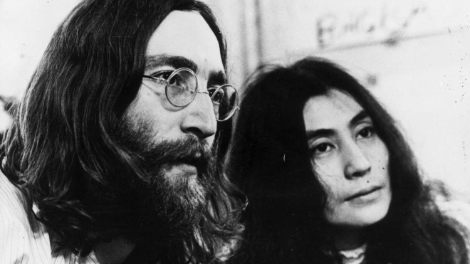 Вбивця Леннона через 40 років після злочину попросив вибачення у Йоко Оно