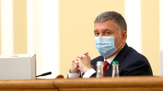 Аваков попросив у Кабміну ще 1,9 млрд грн з «коронавірусного» фонду на доплати поліції. Виділені раніше 2,2 млрд майже витратили