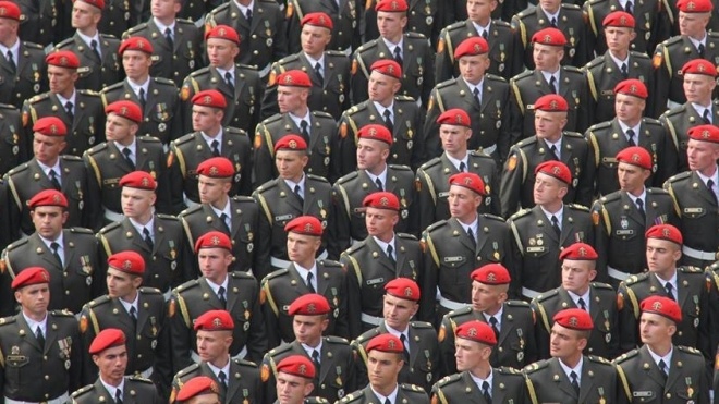 Порошенко подписал закон, который устанавливает приветствие «Слава Украине» в армии