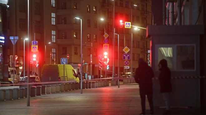 У Москві невідомий відкрив стрілянину біля будівлі ФСБ на Лубʼянці. Загинув один із працівників спецслужби