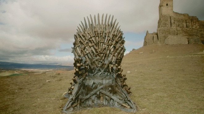 Трон с глазами дракона. HBO показал постер финального сезона «Игры престолов»