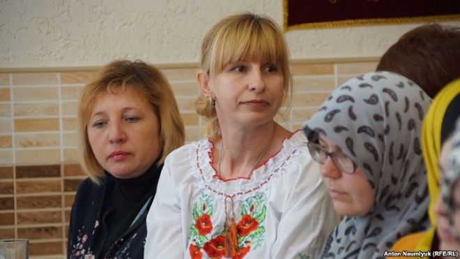 Після обшуків ФСБ українська активістка залишила Крим