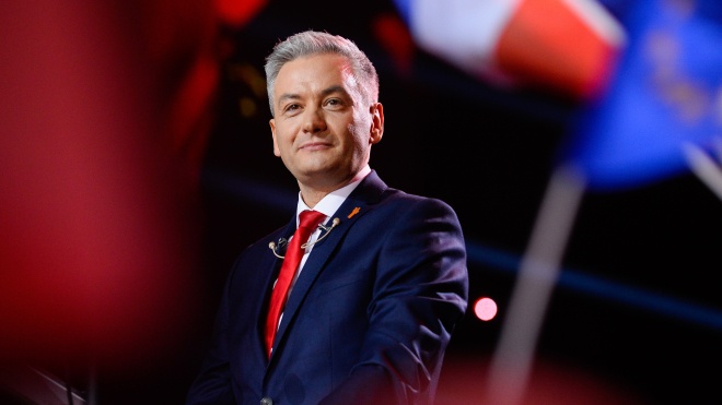 У Польщі політик-гей створив опозиційну партію «Весна». Політсила братиме участь у виборах в Європарламент