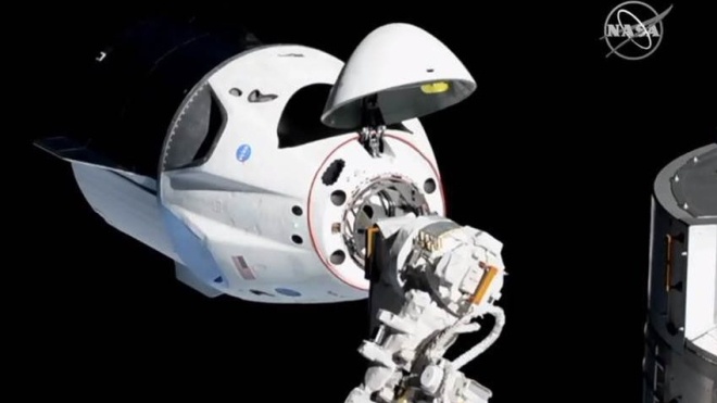 Космічний корабель Crew Dragon відстикувався від МКС і повертається на Землю