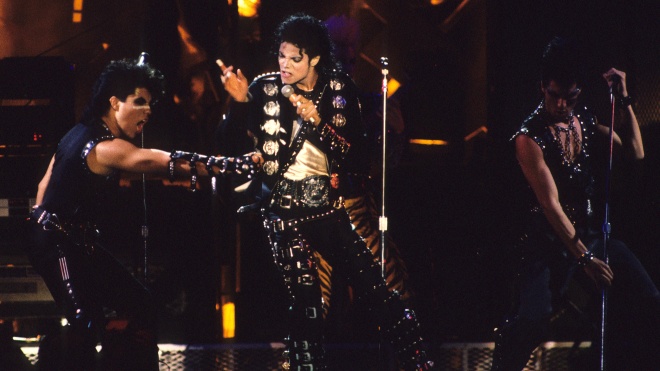 Куртку Майкла Джексона из его первого сольного тура выставили на аукцион