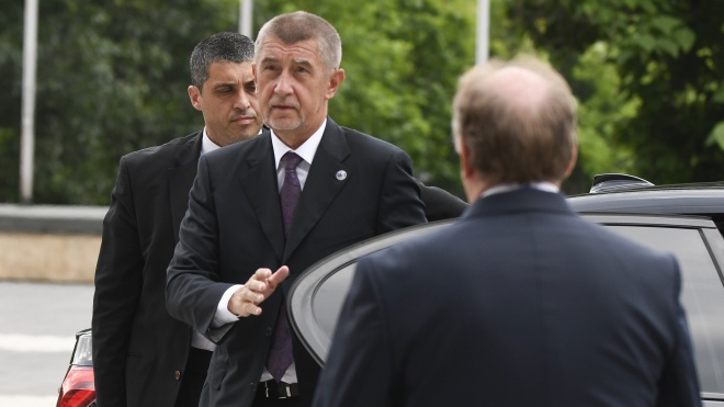 Премʼєр-міністр Чехії Андрій Бабіш відповів на запитання поліції щодо «кримської подорожі» свого сина