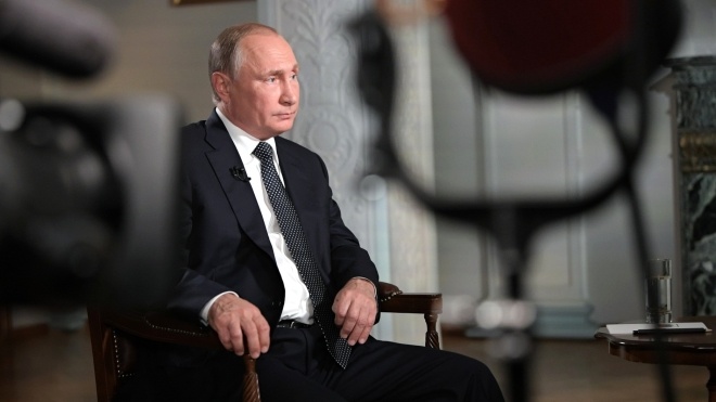 Путін хоче залучити до голосування за обнулення його термінів жителів окупованих територій Донбасу та Криму. Україна та ЄС стурбовані