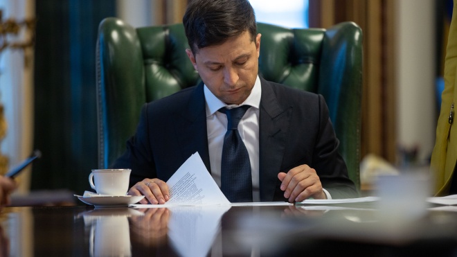 Зеленський підписав закон про спрощення роботи ФОП — книгу обліку доходів скасують