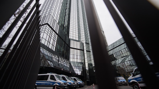 Поліція Німеччини обшукала офіси Deutsche Bank у справі Panama Papers